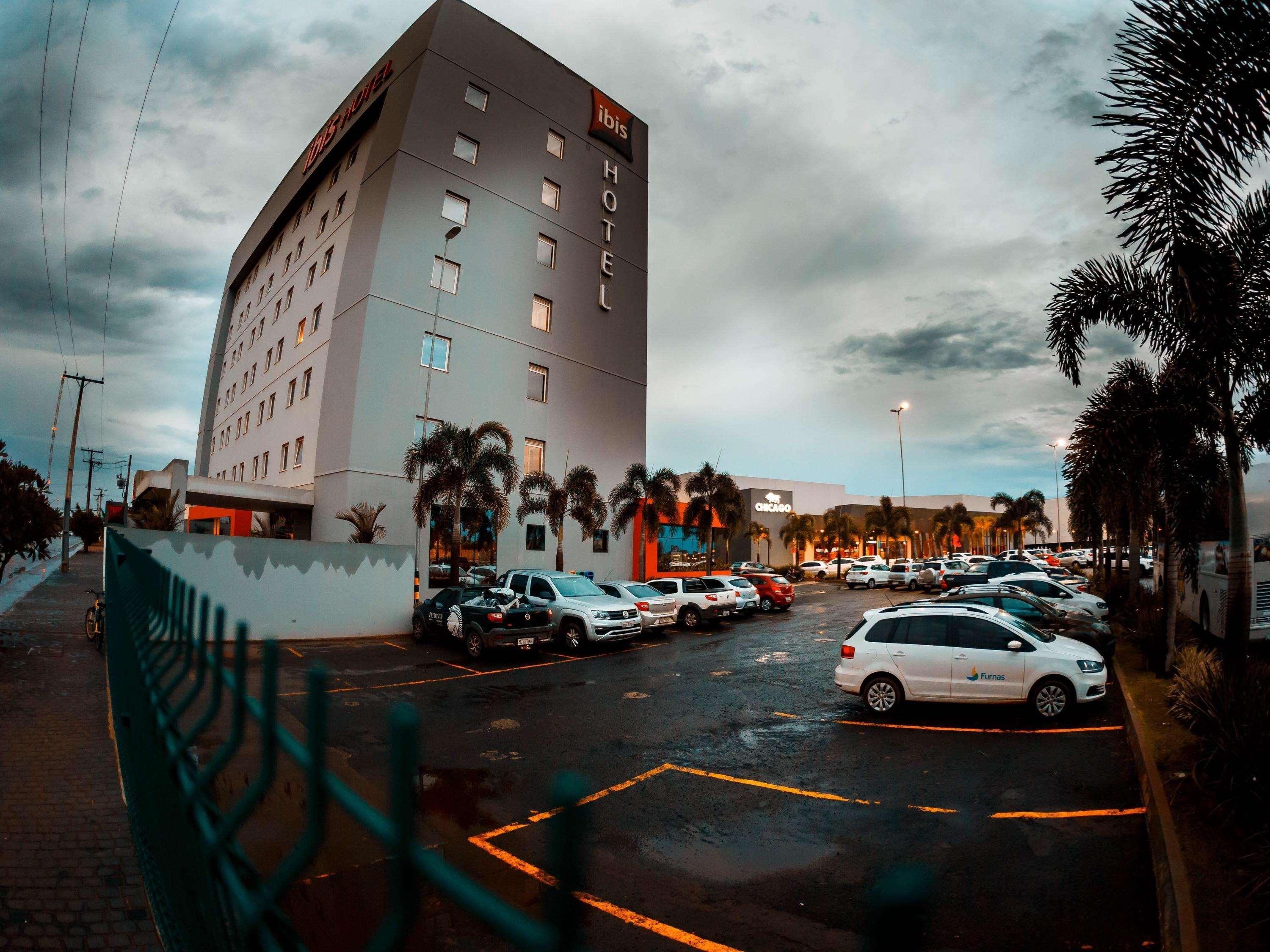 Hotel Ibis Jataí Zewnętrze zdjęcie