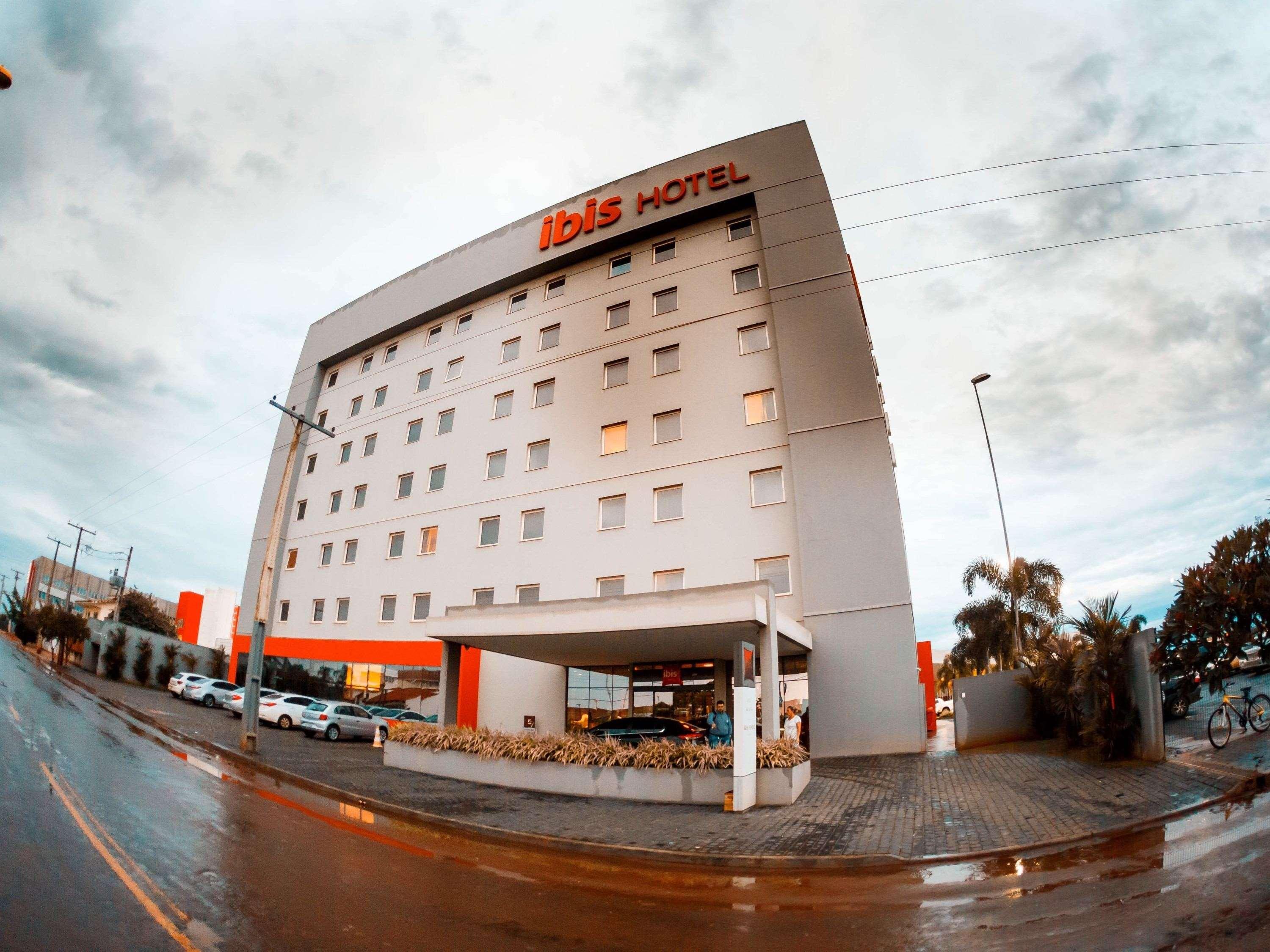 Hotel Ibis Jataí Zewnętrze zdjęcie