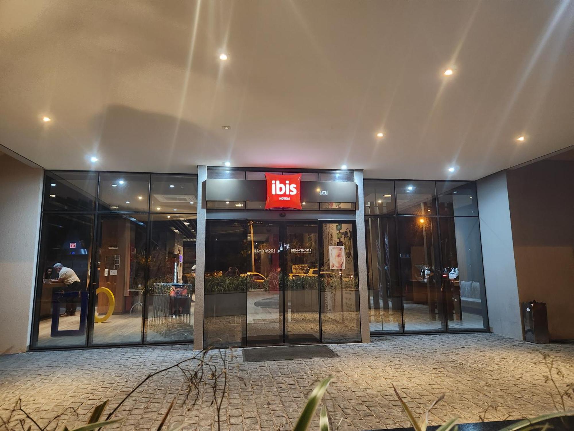 Hotel Ibis Jataí Zewnętrze zdjęcie