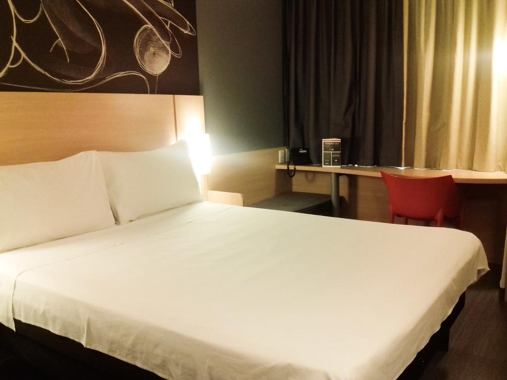 Hotel Ibis Jataí Zewnętrze zdjęcie